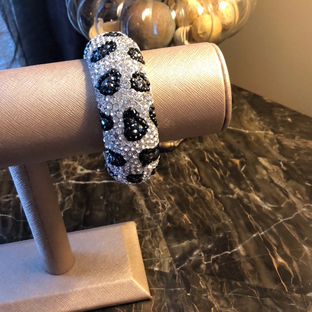 Silver tone bracelet